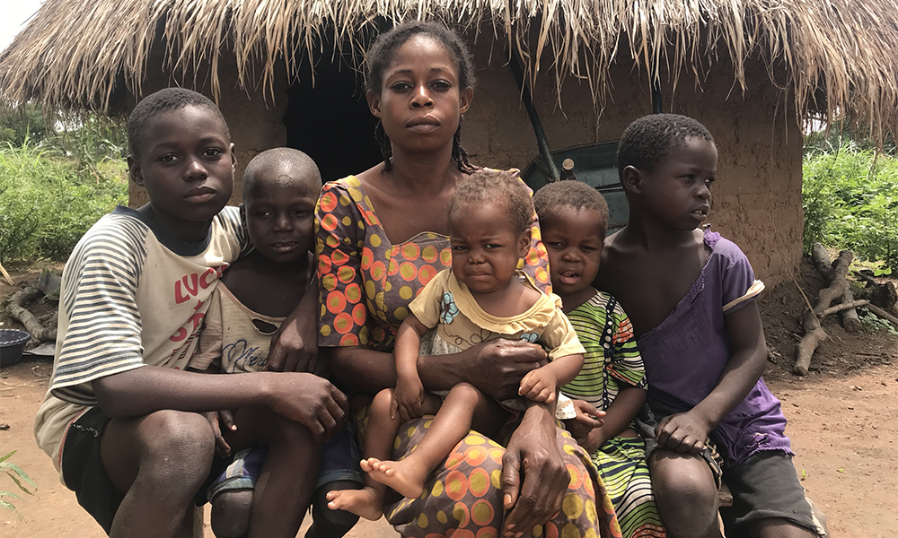 Community counselling and family support outreach